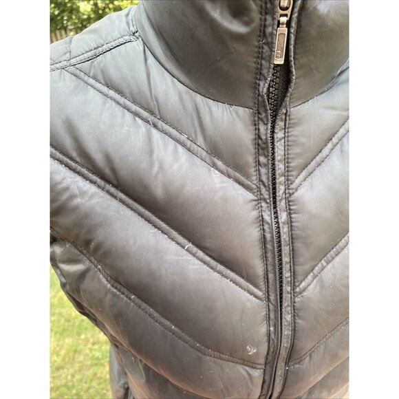 Eddie Bauer Womens Premium Goose Down Quilted Vest Black M Lightweight Warm Zip - Picture 2 of 15